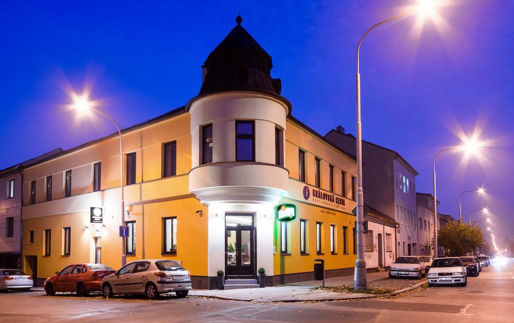 Penzion Kralovska Cesta Brno Eksteriør bilde