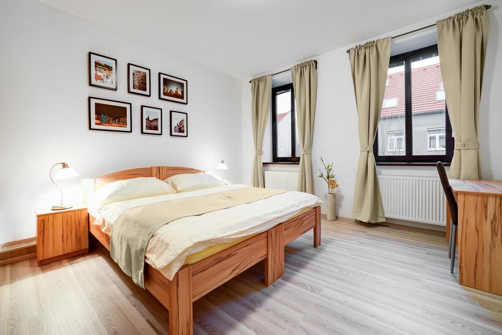 Penzion Kralovska Cesta Brno Rom bilde