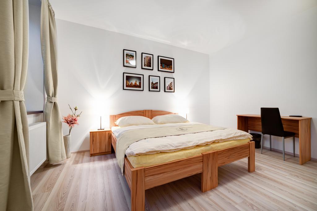 Penzion Kralovska Cesta Brno Rom bilde